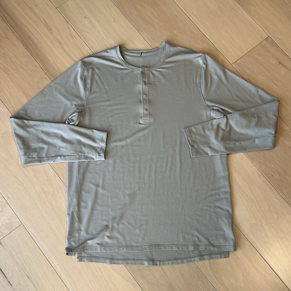 Lululemon Reinstate Henley Shirt Long Sleeve Tan *Piling Men’s Large